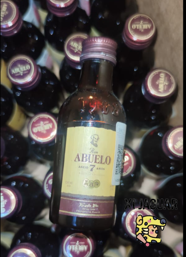 Ron Abuelo Añejo 7